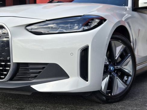 Used 2023 BMW i4 eDrive35 w/ Premium Package image 3
