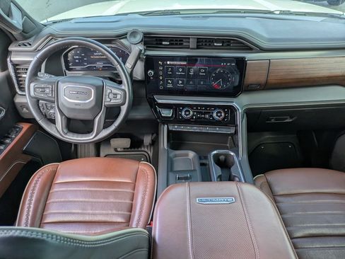 Used 2024 GMC Sierra 2500 Denali Ultimate w/ Max Trailering Package AWD/4WD image 16