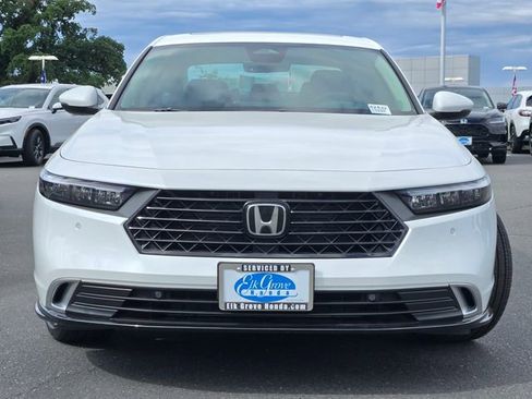 New 2026 Honda Accord Touring image 2