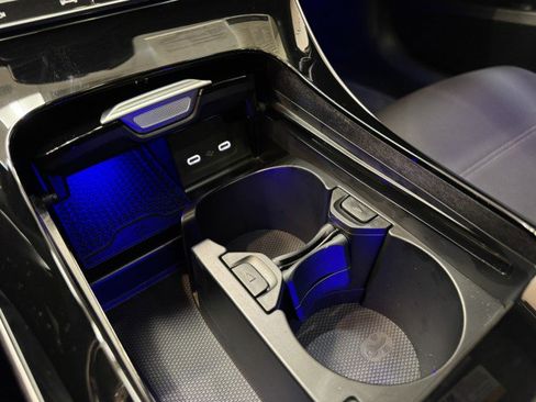 Used 2025 Mercedes-Benz C 300 4MATIC Sedan image 75