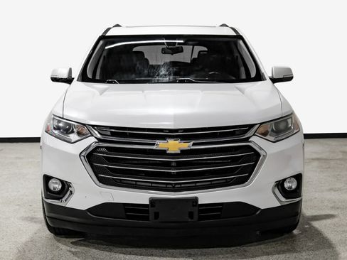 Used 2018 Chevrolet Traverse LT FWD image 3