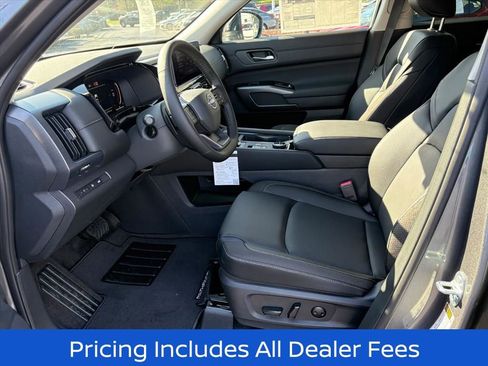 New 2026 Nissan Pathfinder SL AWD/4WD image 18