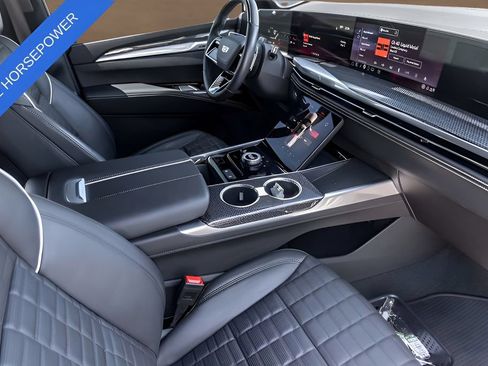 Used 2025 Cadillac Escalade V AWD/4WD image 32