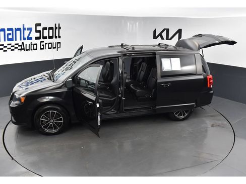 Used 2019 Dodge Grand Caravan GT FWD image 30