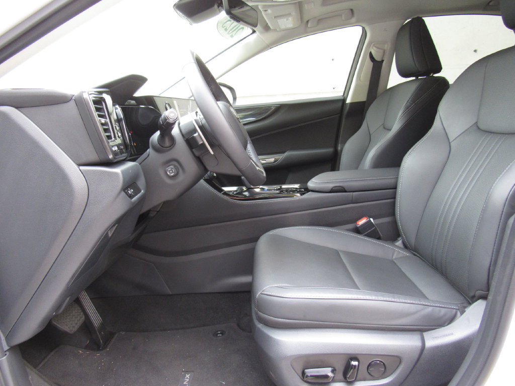 Used 2025 Lexus NX 350 AWD w/ Cold Area Package image 10