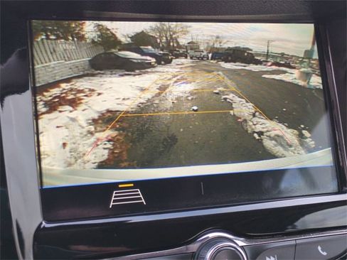 Certified 2019 Chevrolet Trax LT w/ LT Convenience Package image 15