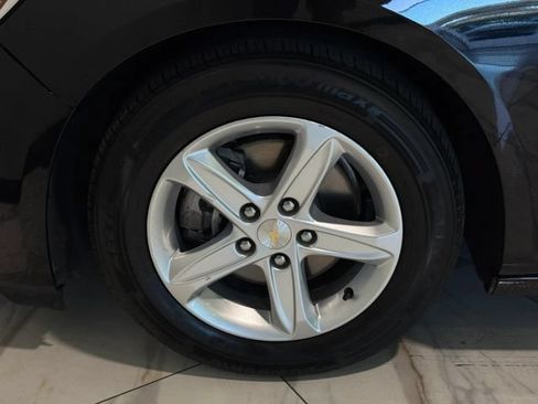 Used 2025 Chevrolet Malibu LT FWD image 29