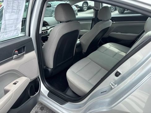 Used 2018 Hyundai Elantra SEL FWD image 10