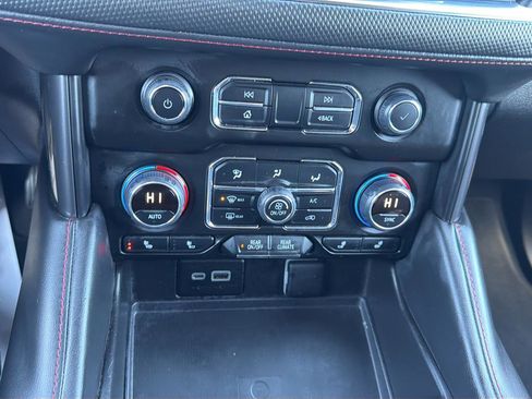 Used 2024 Chevrolet Suburban RST image 27