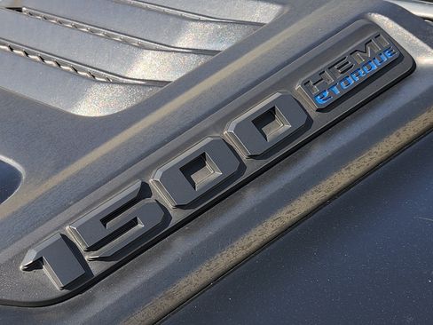 Used 2024 RAM 1500 Limited AWD/4WD image 12