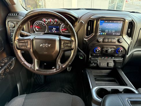 Used 2021 Chevrolet Silverado 1500 LT Trail Boss w/ Bed Protection Package image 3