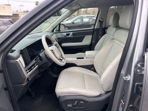Used 2025 Hyundai Santa Fe SEL image 29