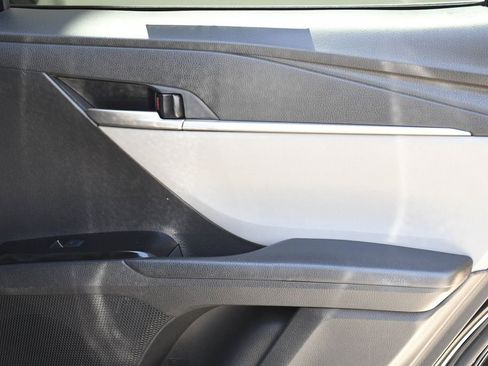 Used 2025 Toyota Camry LE w/ Convenience Package FWD image 27