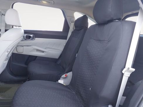 Used 2022 Kia Sorento SX image 13