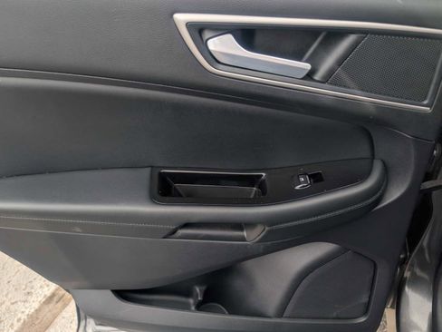 Used 2019 Ford Edge SEL w/ Equipment Group 201A AWD/4WD image 23
