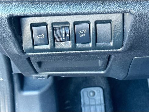 Used 2020 Subaru Outback Limited image 10