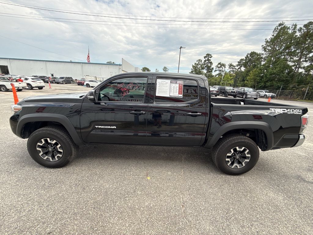 Used 2021 Toyota Tacoma TRD Off-Road AWD/4WD image 5