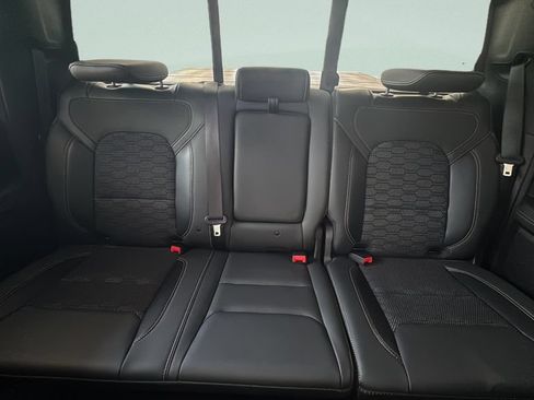 Used 2023 RAM 1500 Big Horn AWD/4WD image 17