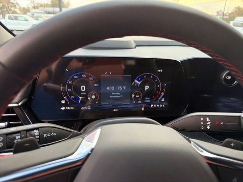 New 2026 Chevrolet Suburban RST image 15