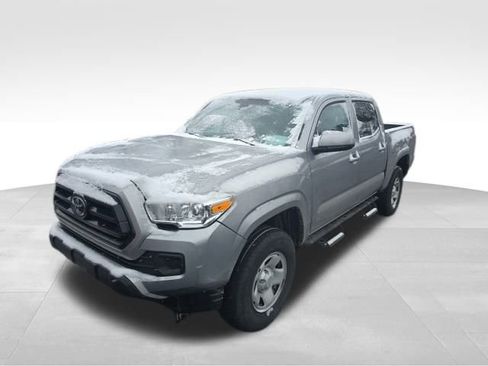 Used 2021 Toyota Tacoma SR image 11