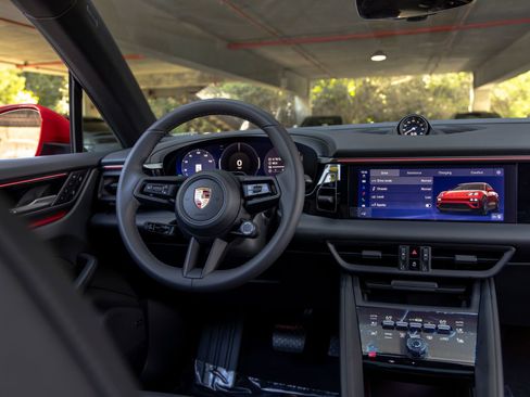 New 2026 Porsche Macan 4 Electric AWD/4WD image 40