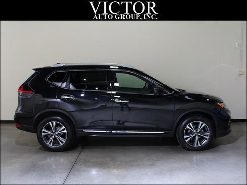 Used 2018 Nissan Rogue SL image 8