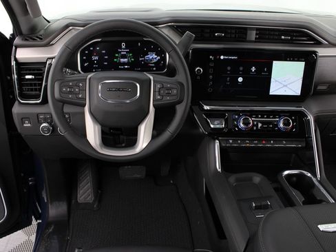 New 2026 GMC Sierra 2500 Denali w/ Denali Reserve Package AWD/4WD image 14