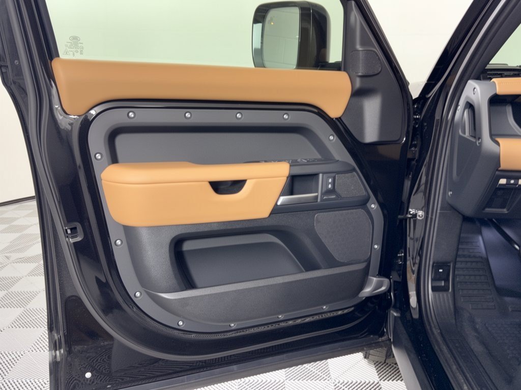 New 2026 Land Rover Defender 110 S AWD/4WD image 14