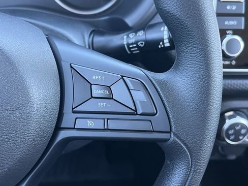 New 2025 Nissan Kicks Play S image 10