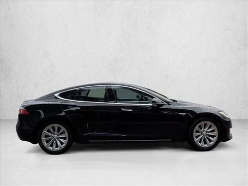 Used 2016 Tesla Model S 75D image 4