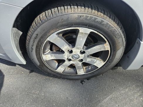 Used 2012 Nissan Sentra 2.0 SR w/ Special Edition Pkg image 19