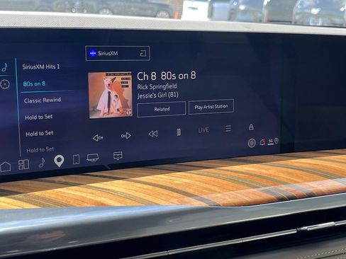 Used 2025 Cadillac Escalade Sport Platinum image 34