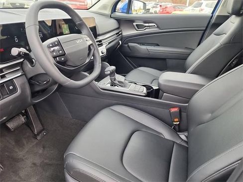 Used 2026 Kia Sportage EX FWD image 12
