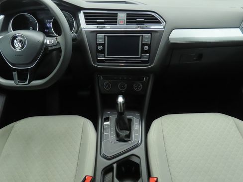 Used 2021 Volkswagen Tiguan S image 13