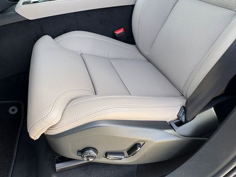 New 2026 Volvo XC90 T8 Ultra w/ Lounge Package image 19