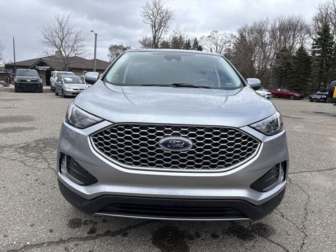 Certified 2024 Ford Edge SEL w/ Convenience Package image 2