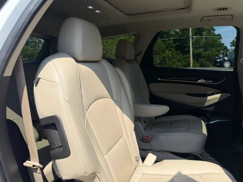 Used 2019 Buick Enclave Essence FWD image 46
