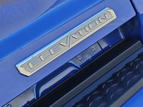 New 2026 GMC Canyon Elevation w/ Convenience Package image 8