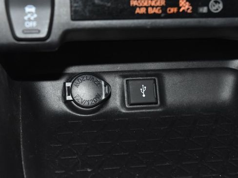 Used 2022 Toyota RAV4 LE AWD/4WD image 13