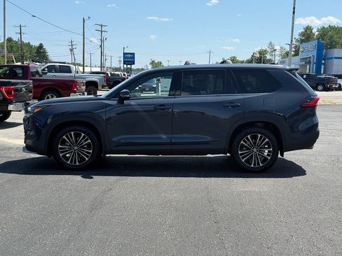 Certified 2024 Toyota Grand Highlander AWD Hybrid image 2