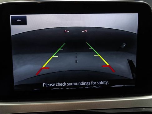 Used 2020 Ford Escape SE image 19