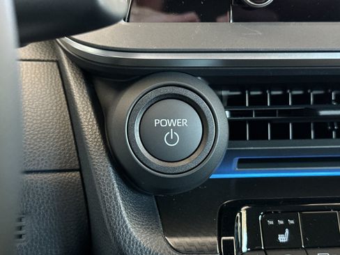 New 2026 Toyota Prius Plug-In Hybrid FWD image 22