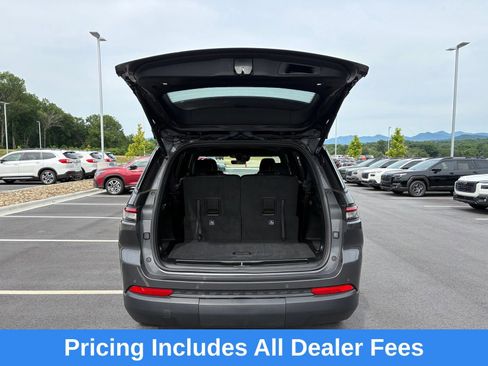 Used 2025 Jeep Grand Cherokee L Altitude AWD/4WD image 9
