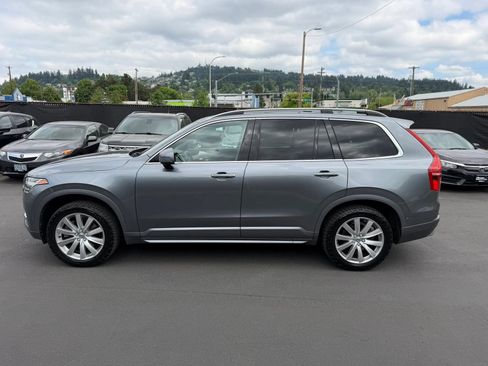 Used 2017 Volvo XC90 T6 Momentum AWD/4WD image 7
