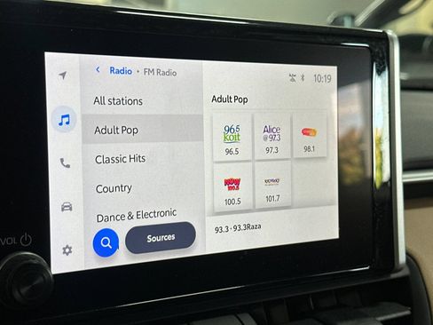 Certified 2025 Toyota RAV4 XLE AWD/4WD image 27