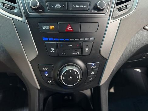 Used 2018 Hyundai Santa Fe Sport FWD image 18