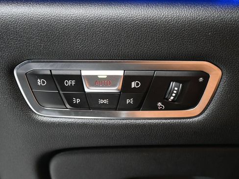 Used 2019 BMW X7 xDrive40i w/ Premium Package AWD/4WD image 19