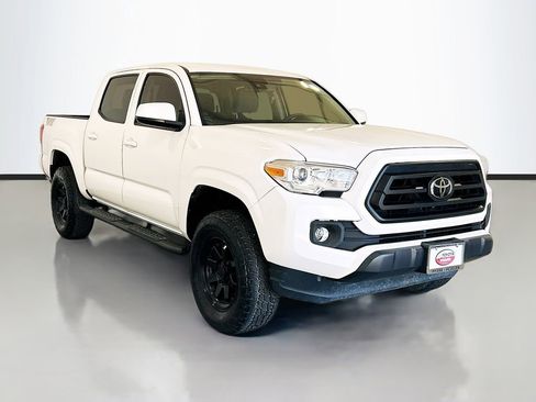 Used 2023 Toyota Tacoma SR image 3