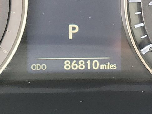 Used 2018 Lexus RX 450hL Luxury image 24