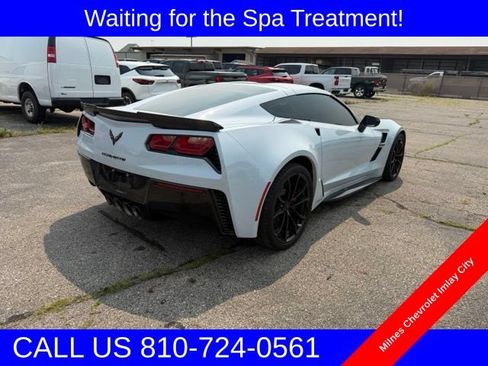 Used 2019 Chevrolet Corvette Grand Sport w/ Carbon Flash Badge Package RWD image 3